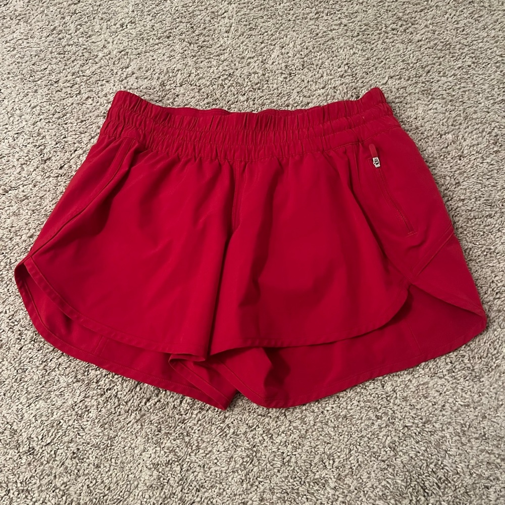 Lululemon Low Rise Lined Tracker Shorts, Size 8